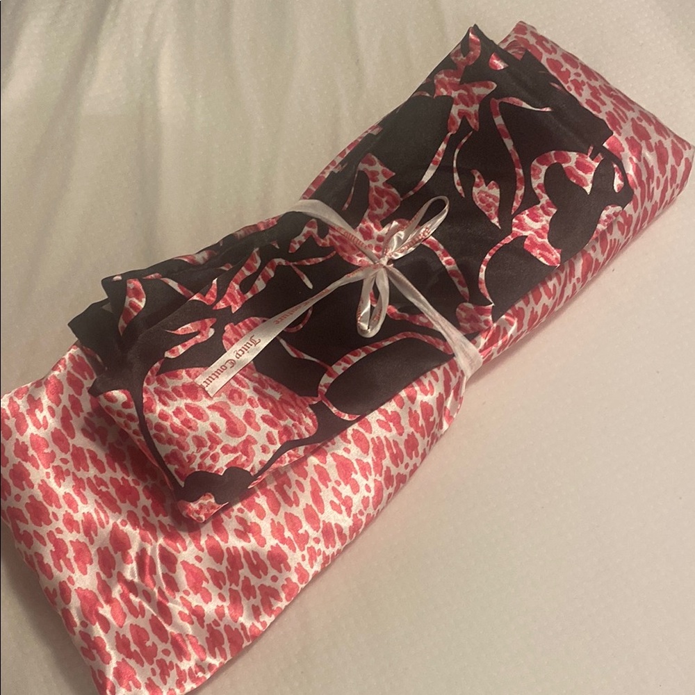 Juicy Couture Pink and Black Duvet Cover Set